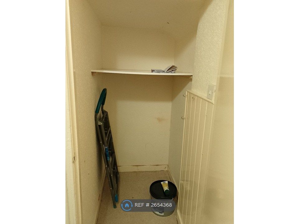 Property photo 2 of 9 Hall Storage Cupboard