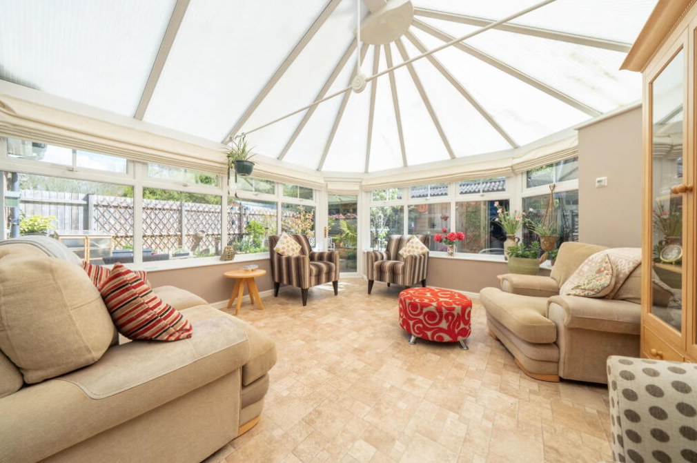 3 bed detached house for saleWithers Close, Oakham LE15