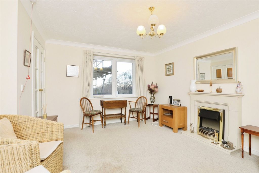 Property photo 1 of 18 Picture No. 15