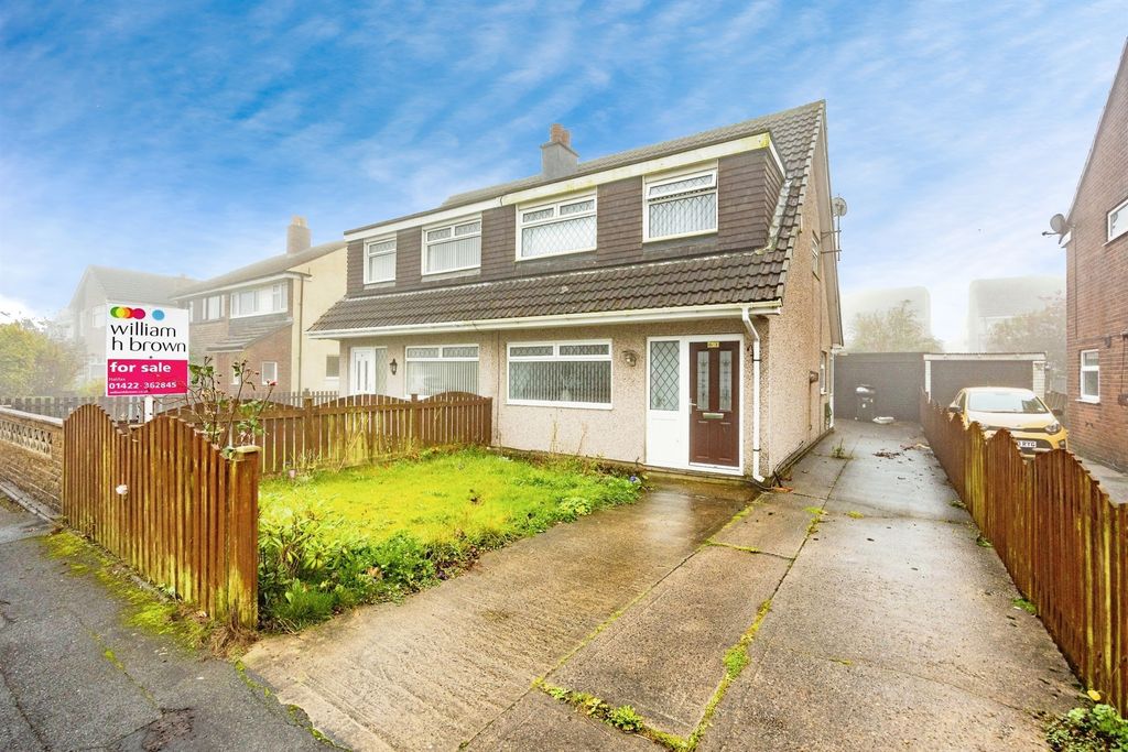 Property photo 1 of 17