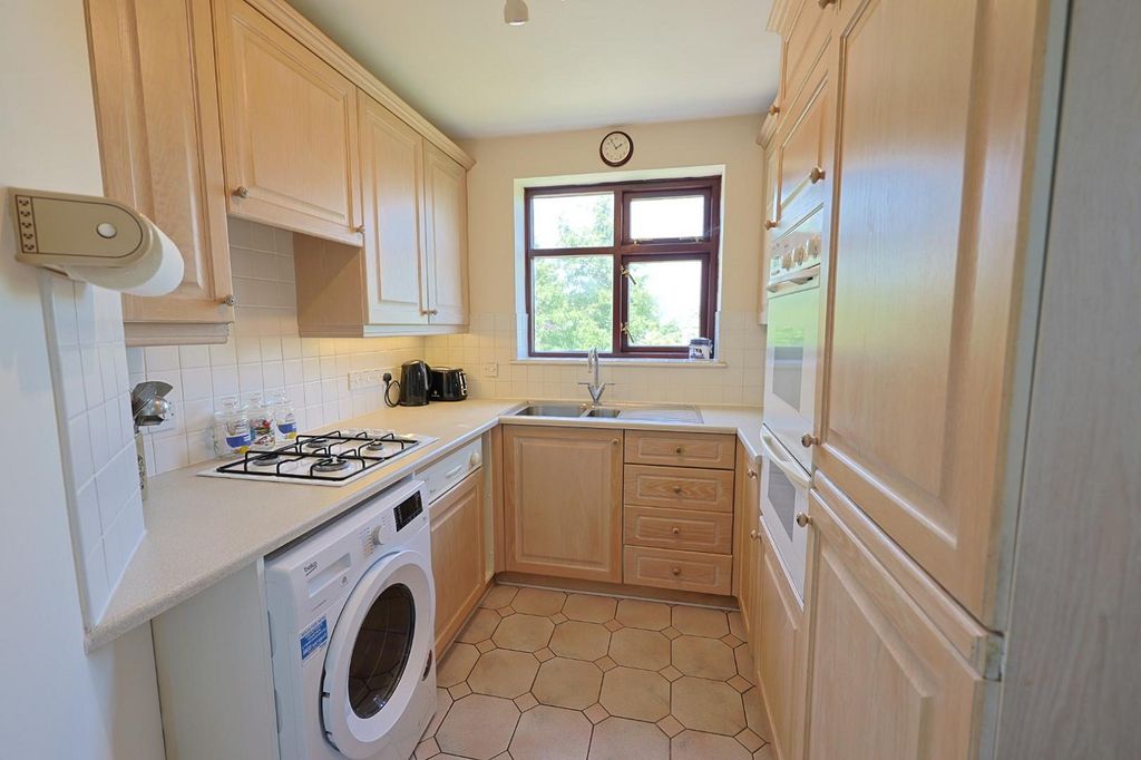 Property photo 2 of 13 Not Specified