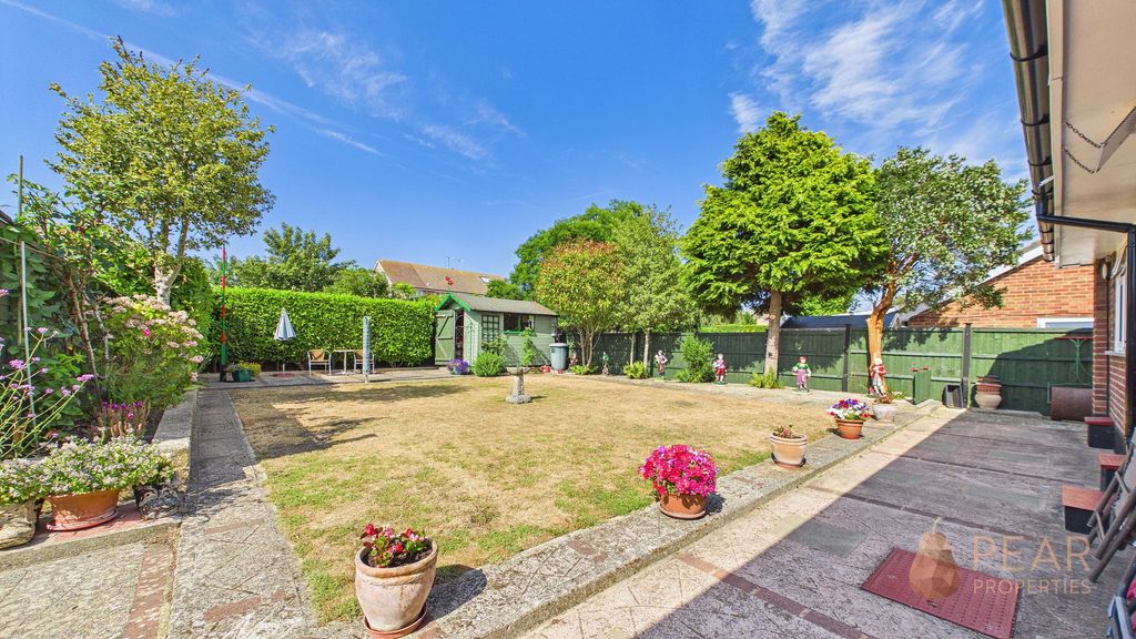 Property photo 3 of 13