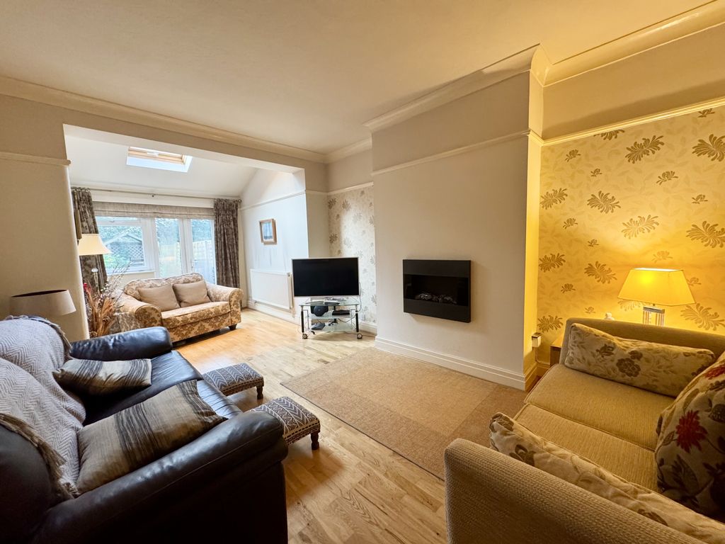 Property photo 2 of 14 Gallery