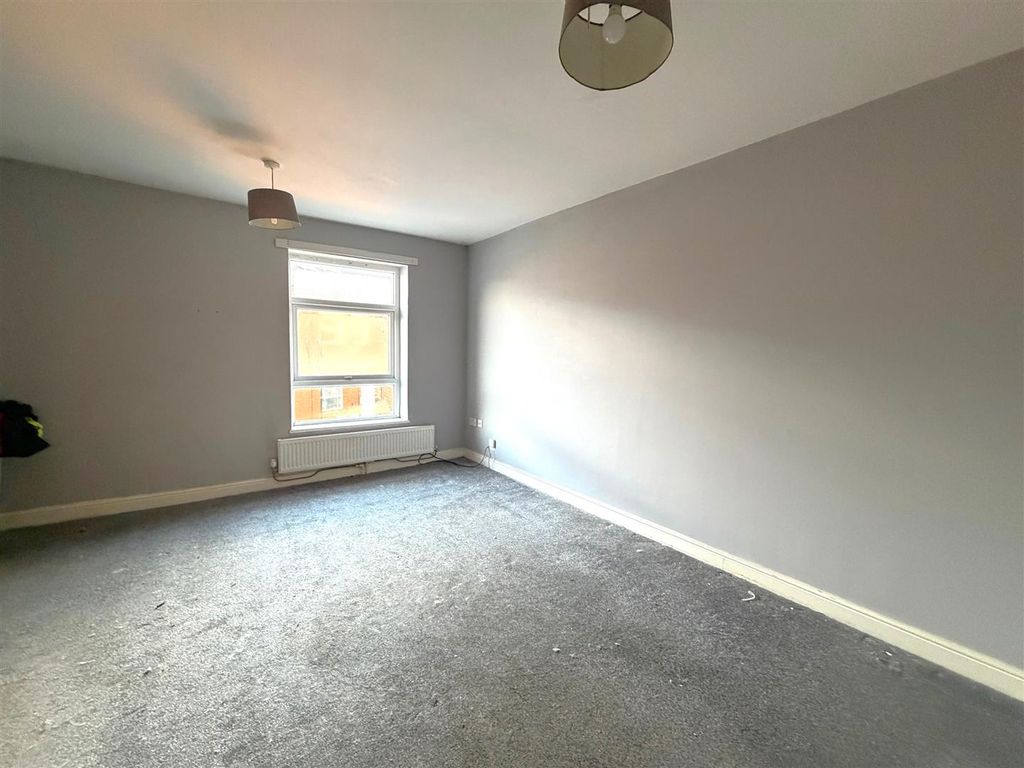 Property photo 2 of 12 B .Jpeg