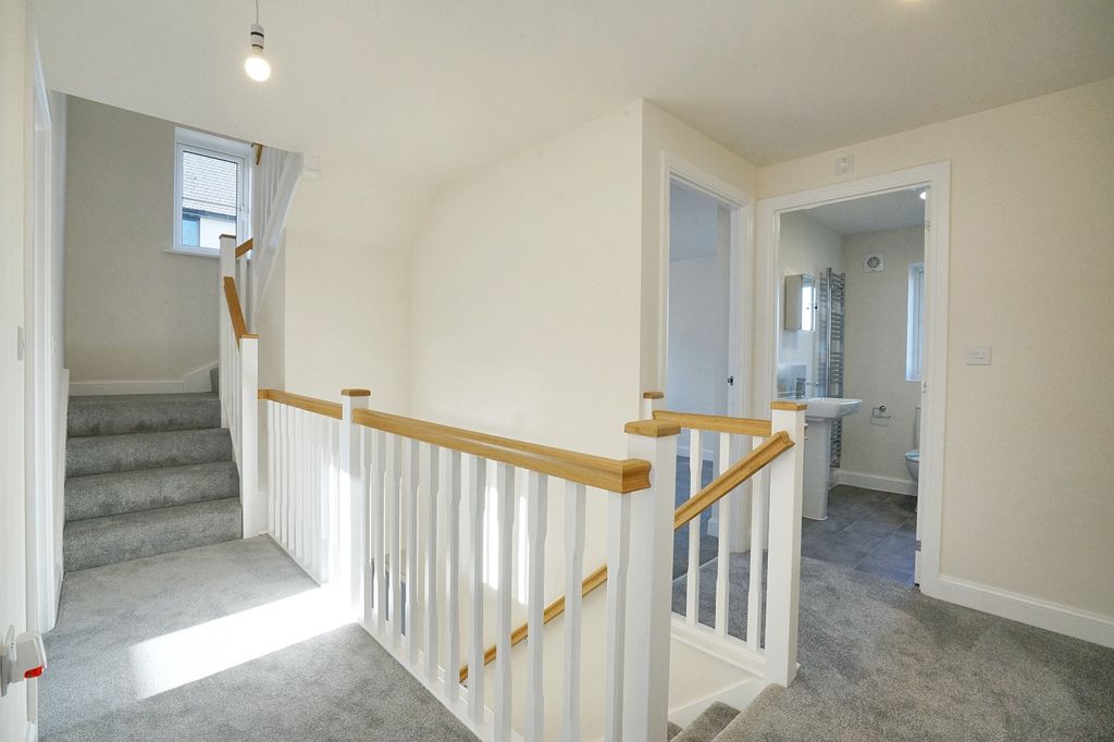 Additional image 9 of 4 bed detached house to rentHedger Grove, Upper Lighthorne, Leamington Spa, Warwickshire CV33