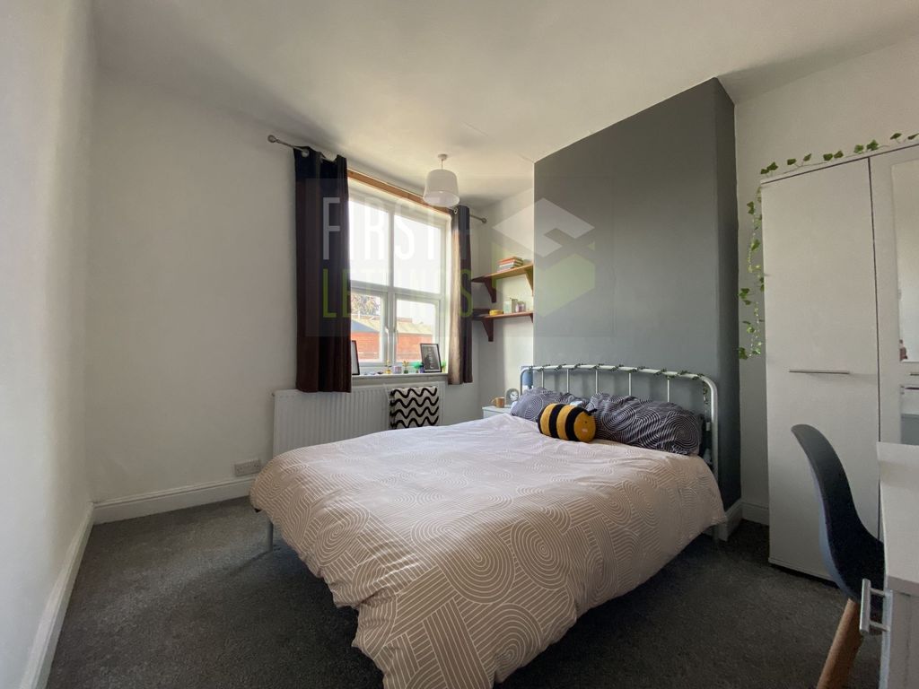 Property photo 2 of 12 Photo 9