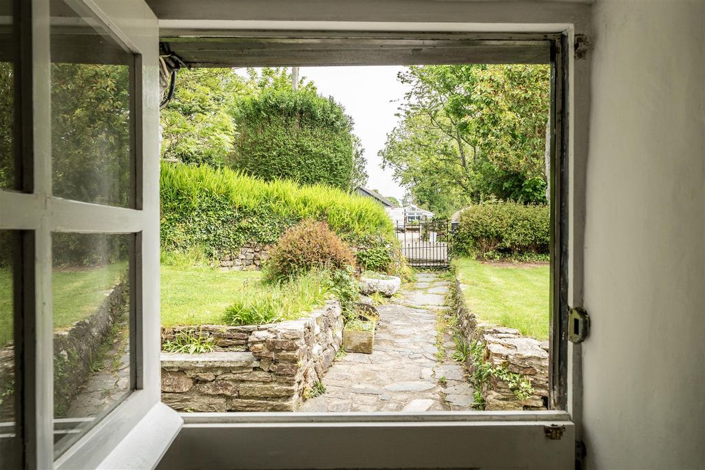 Property photo 3 of 35 1449146 (19).Jpg