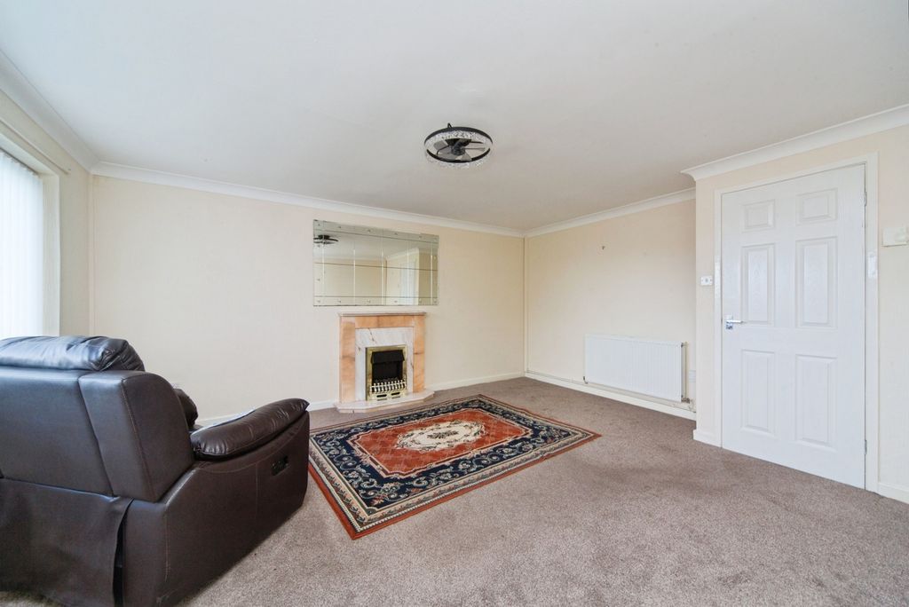 Property photo 3 of 16 Pbox-Img.Jpg