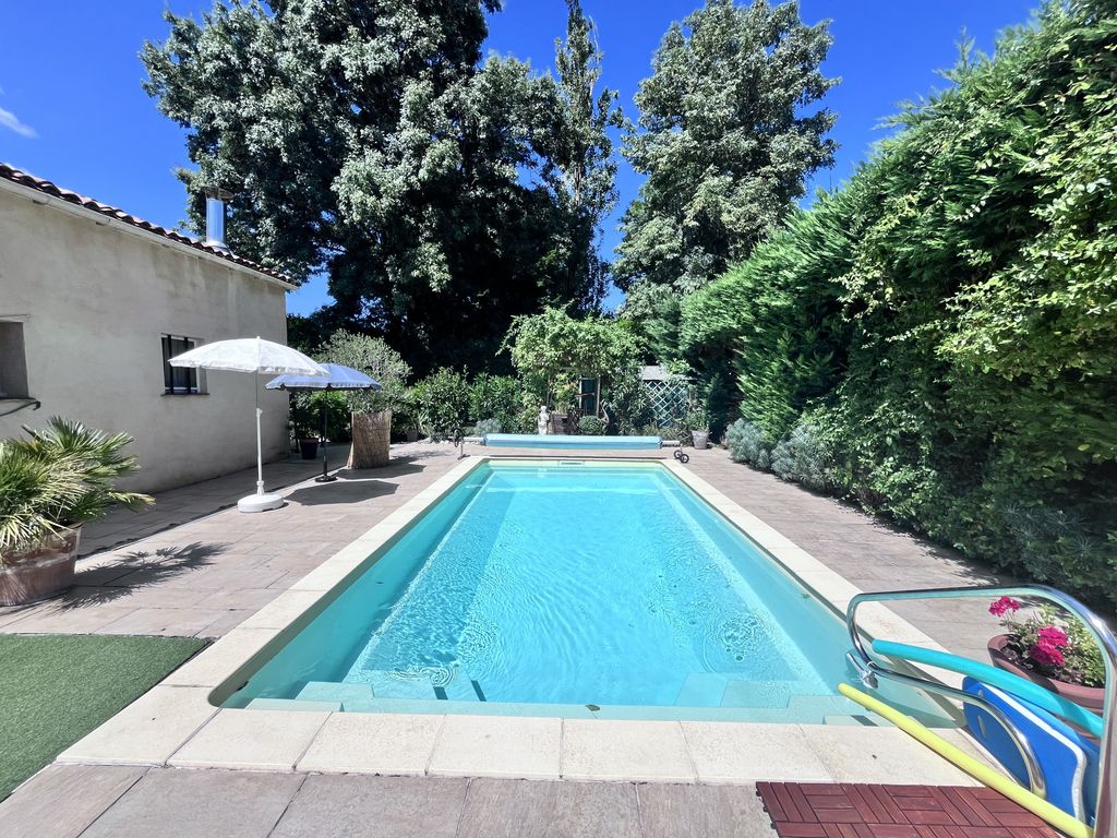Property photo 2 of 26