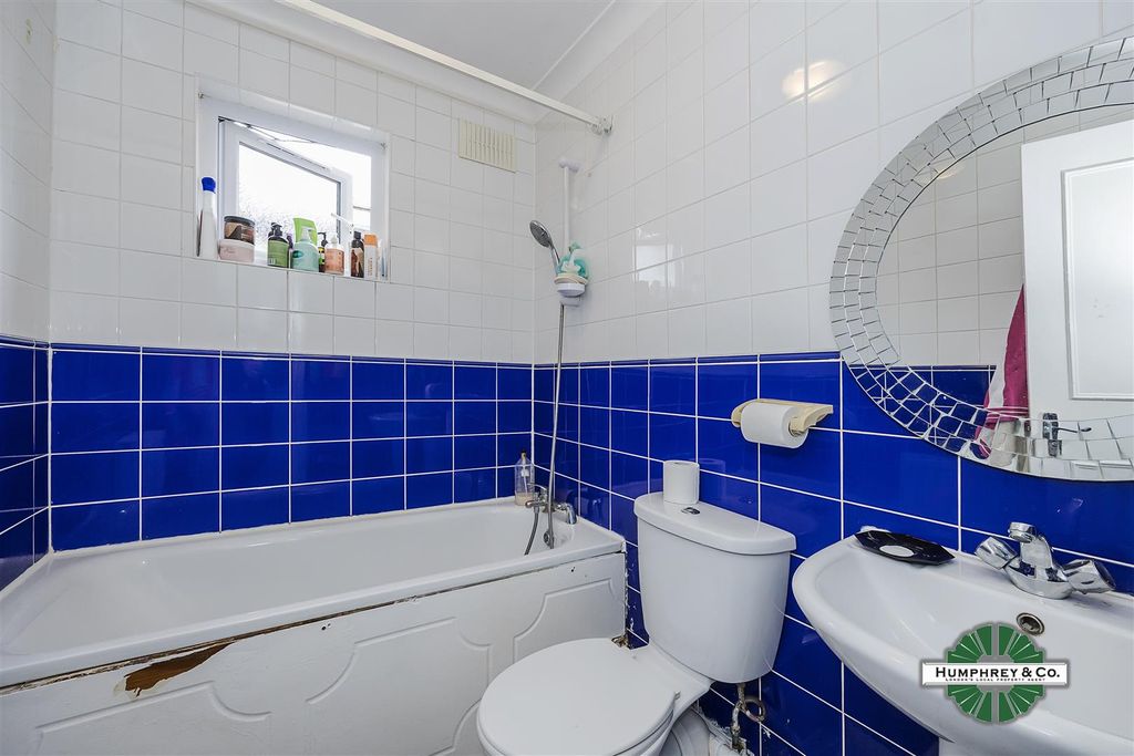 Property photo 1 of 6 7.Jpg