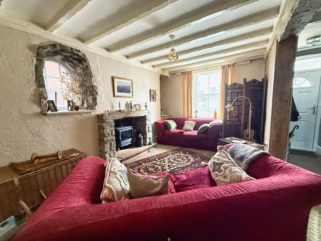 Property photo 2 of 16