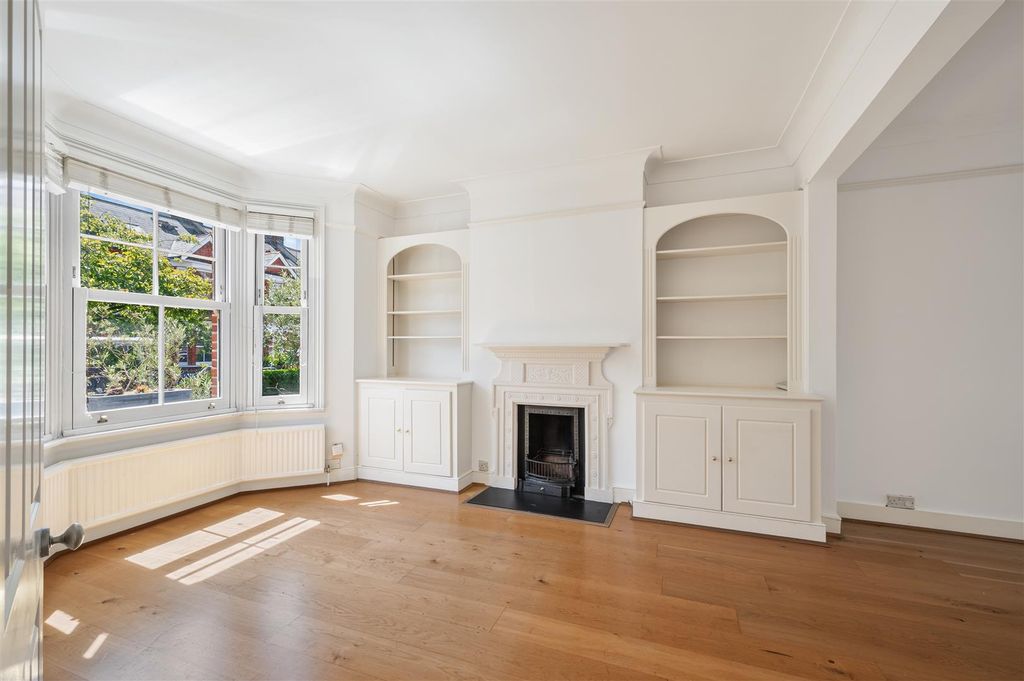 Property photo 2 of 22 16 Kenwyn Road-3.Jpg