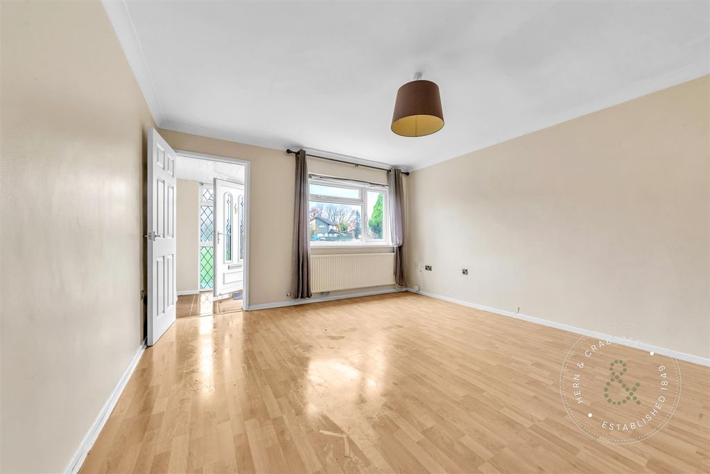 Property photo 3 of 23 Timothy-Rees-Close-11.Jpg