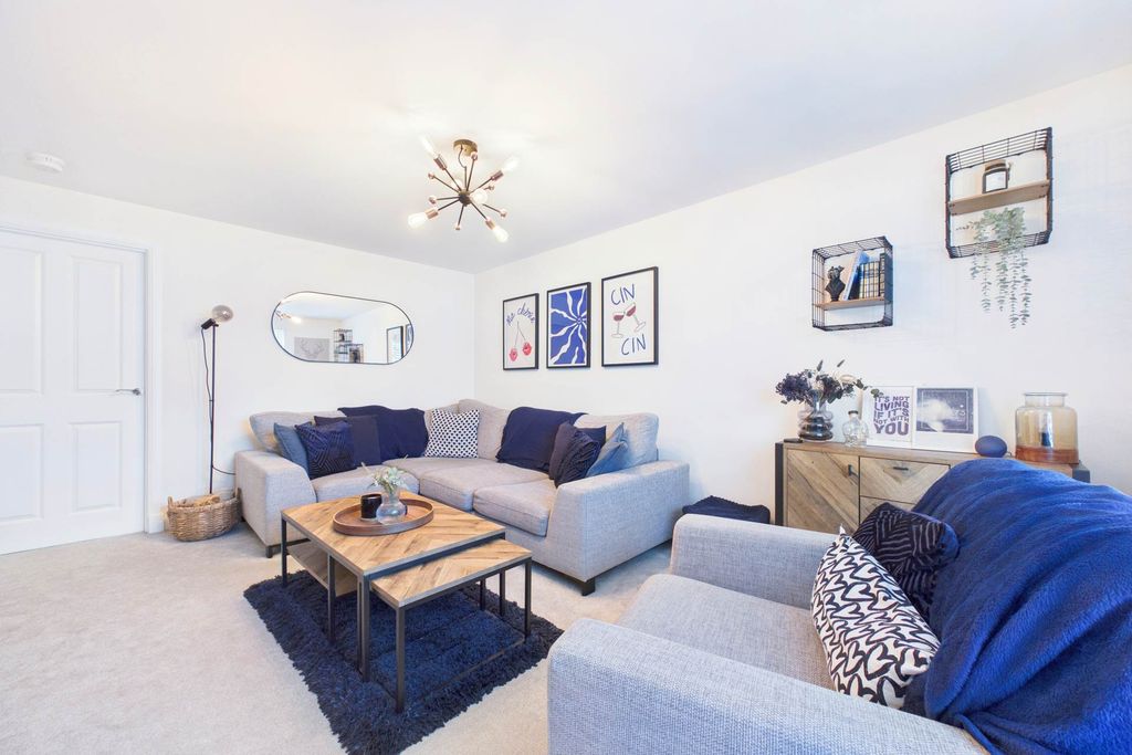 Property photo 3 of 25