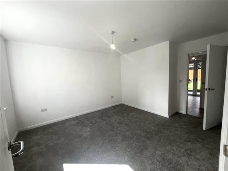 Property photo 3 of 11 Image (18).Jpg