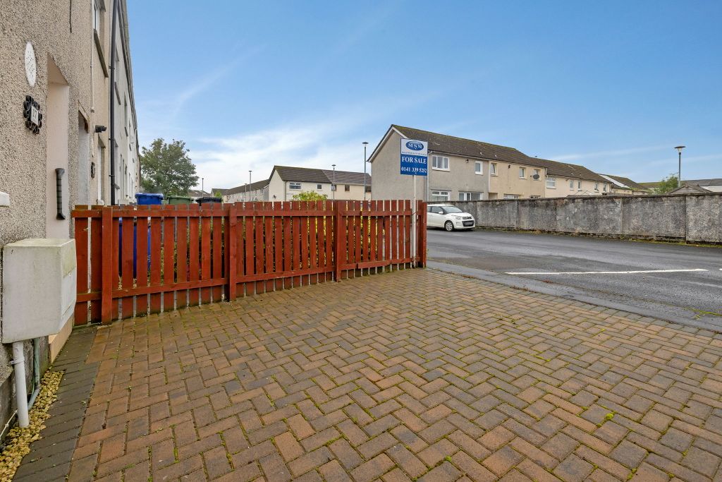 Property photo 3 of 35