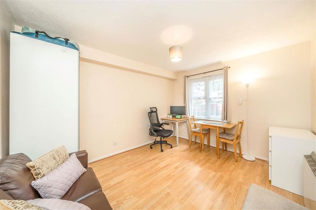 Property photo 3 of 7