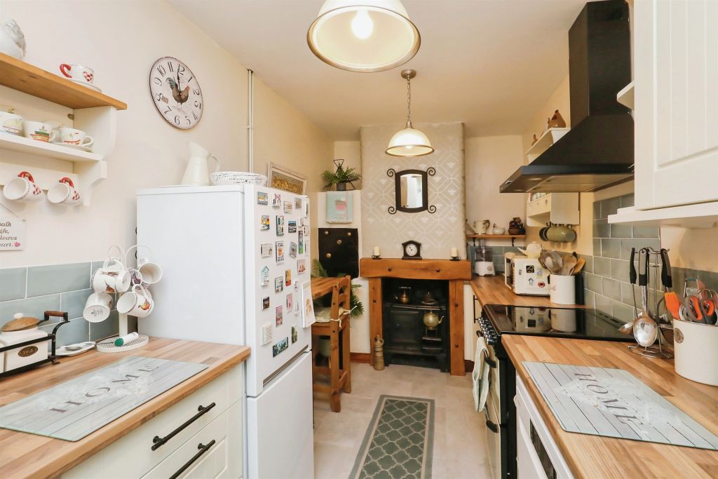 Property photo 3 of 19