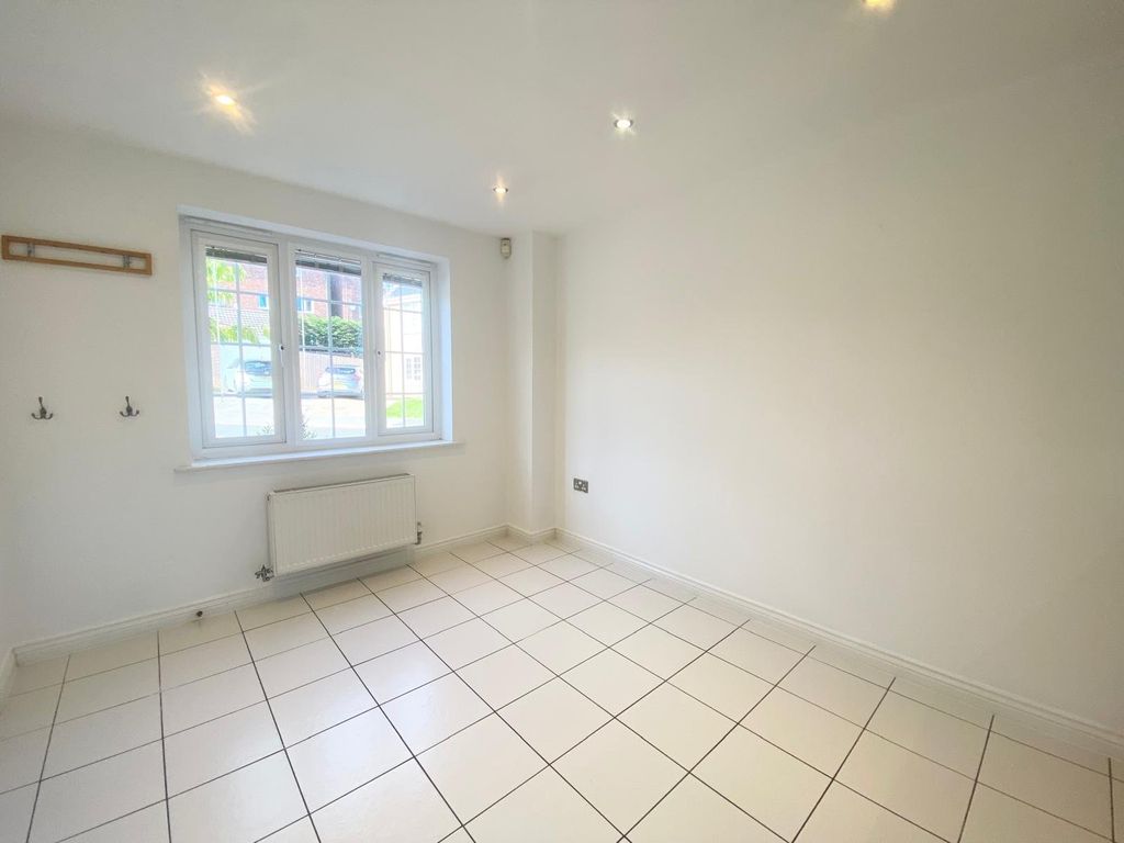 Property photo 3 of 16 Picture No. 26