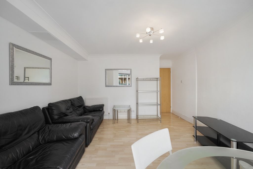 Property photo 3 of 10 4747492