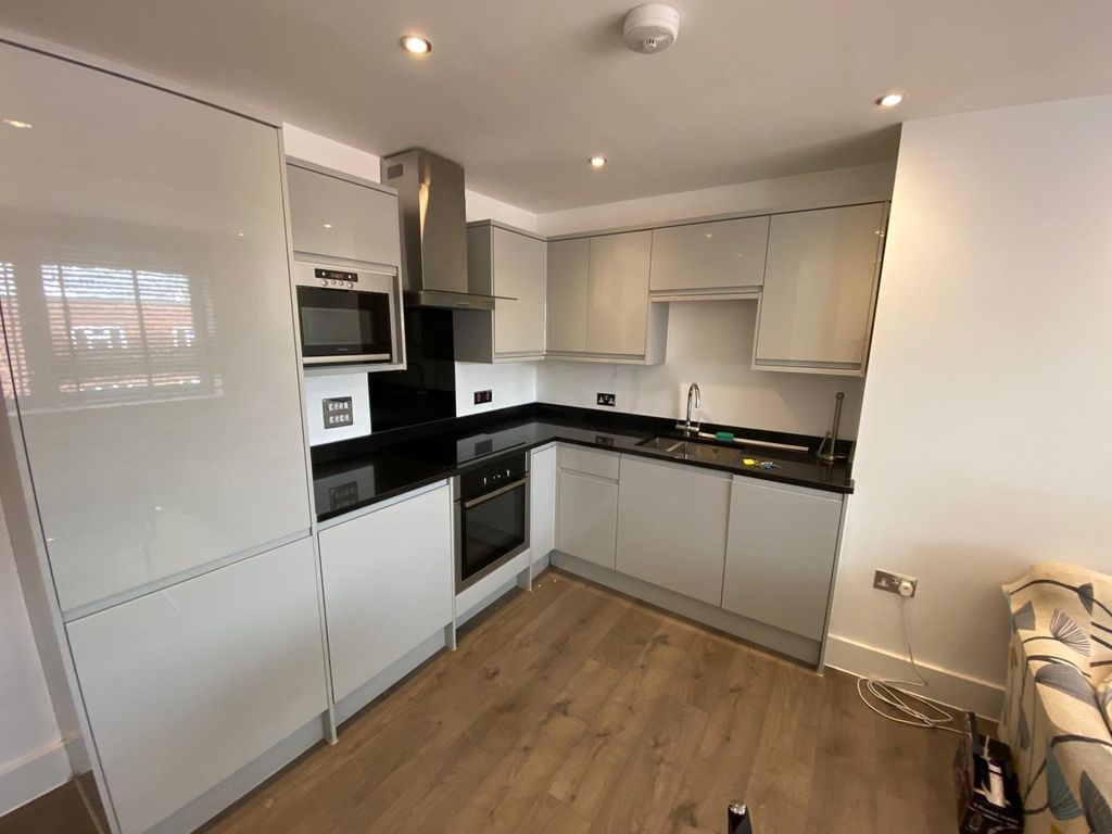 Property photo 2 of 5