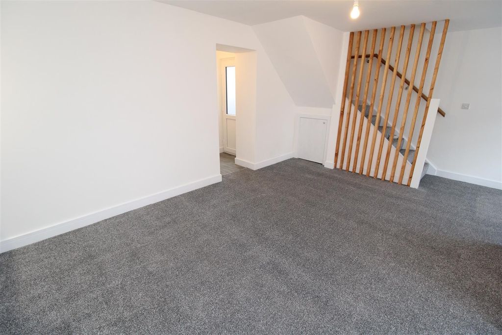 Additional image 14 of 2 bed semi-detached house to rentPoplar Street Troedyrhiw Merthyr Tydfil, Merthyr Tydfil CF48
