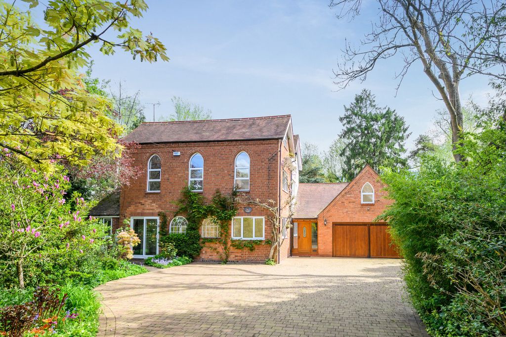 Property photo 1 of 42