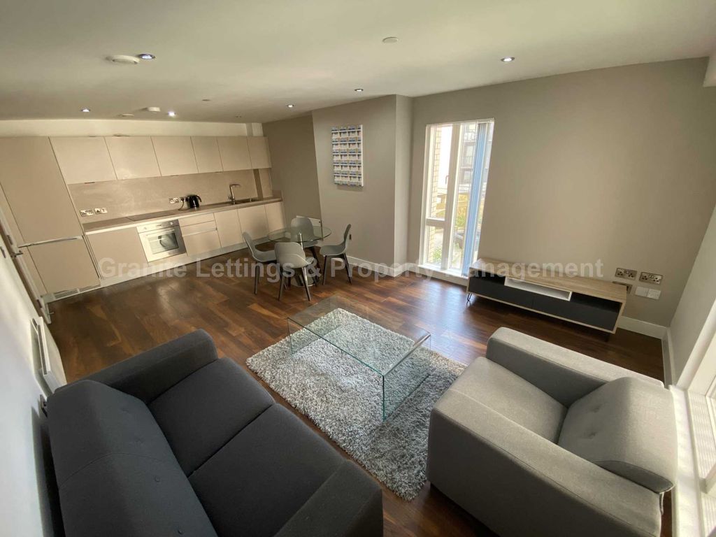 Property photo 2 of 12