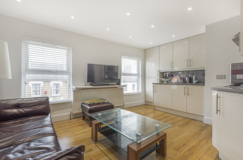 Property photo 2 of 8 595791  (2)