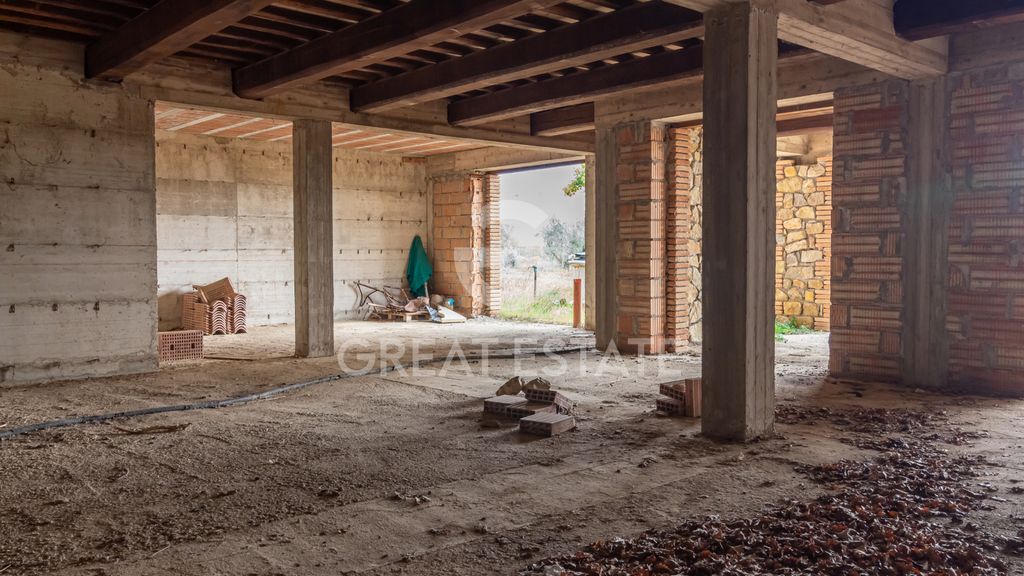 Property photo 2 of 20 Interiors