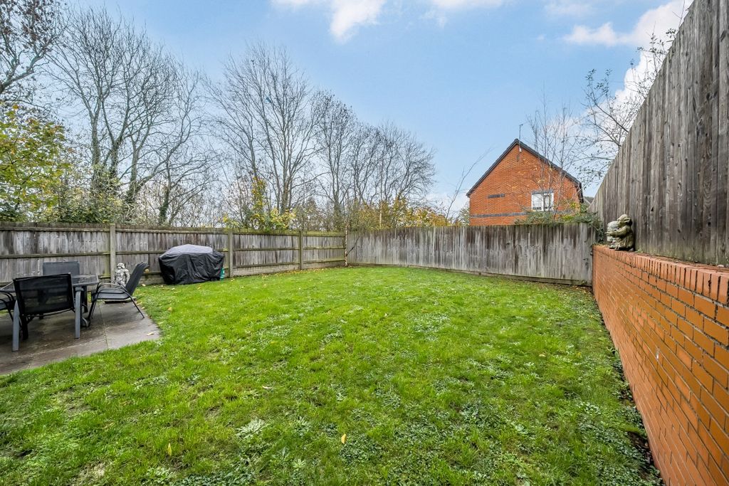 Property photo 2 of 17