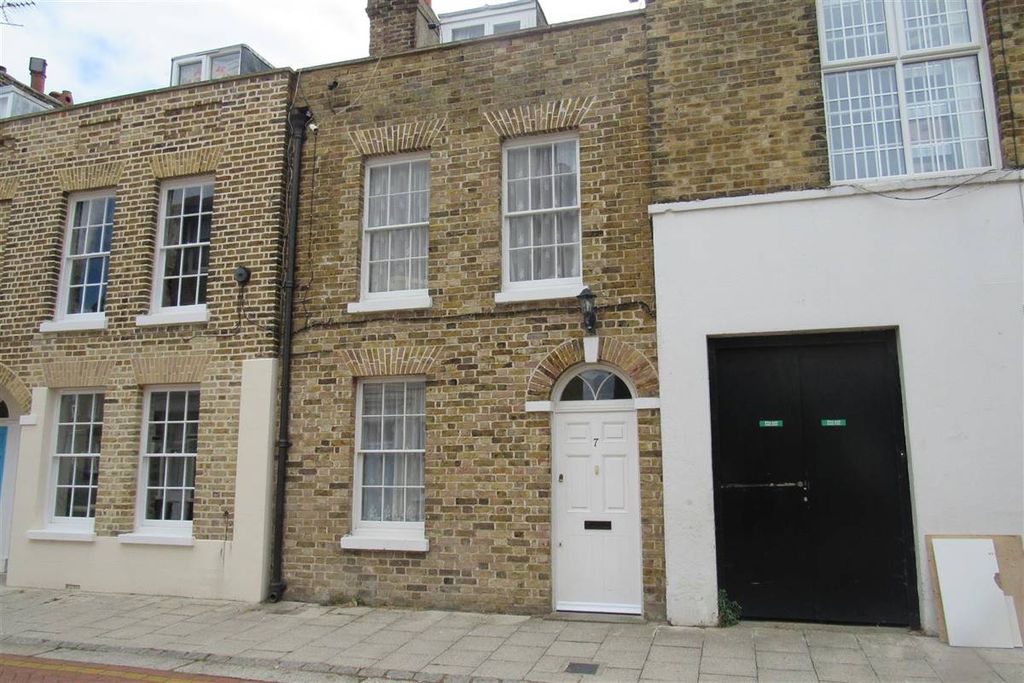 Property photo 1 of 34