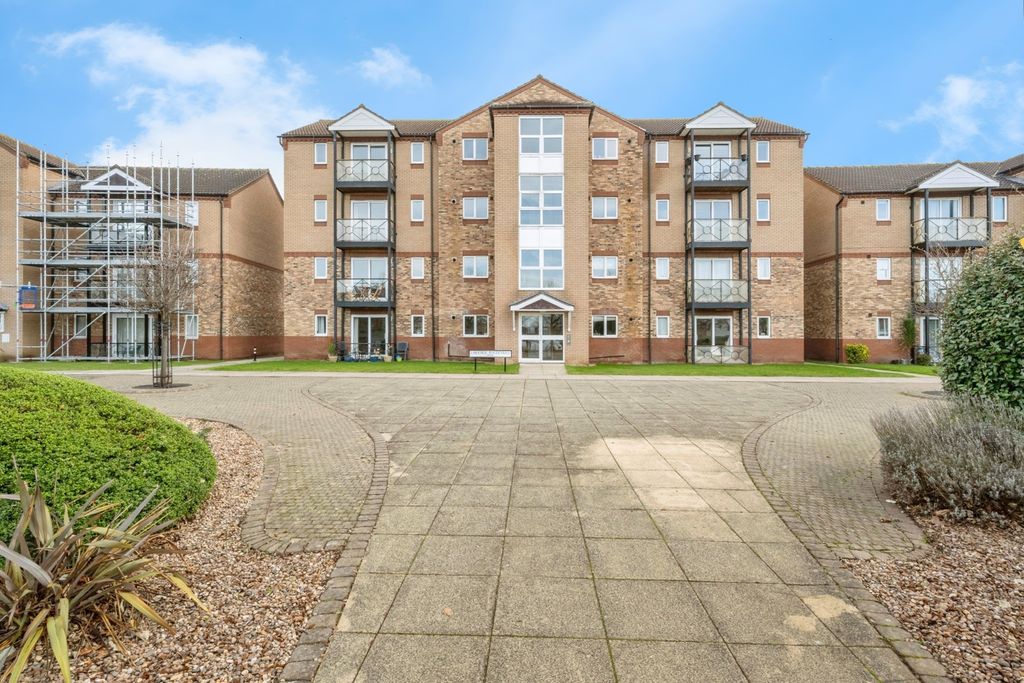 Property photo 1 of 15 Front