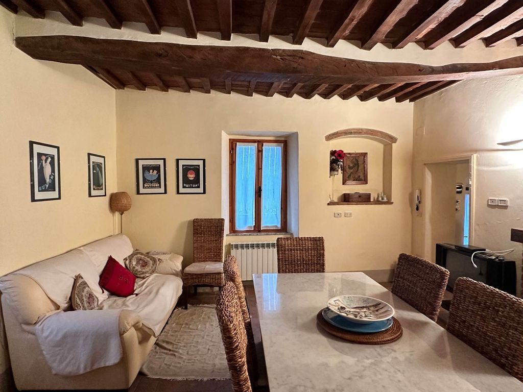 Property photo 3 of 27