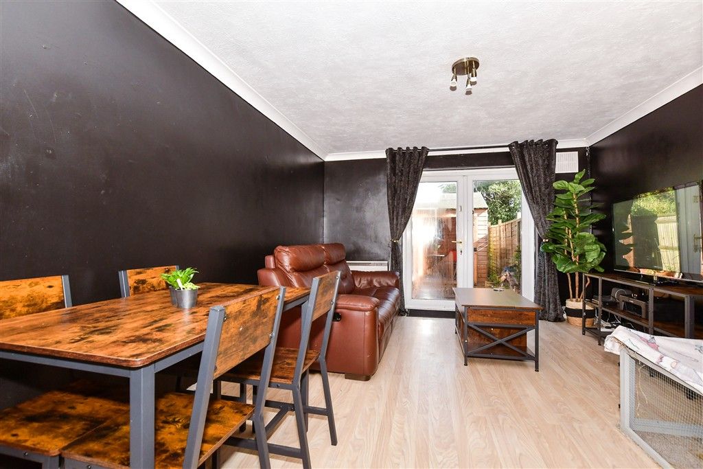 Property photo 1 of 11 Lounge/Diner