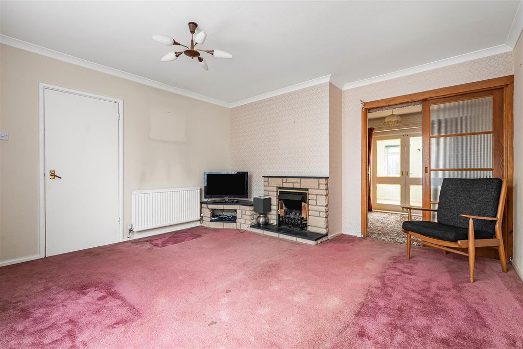 Property photo 3 of 23 18_68191.Jpg