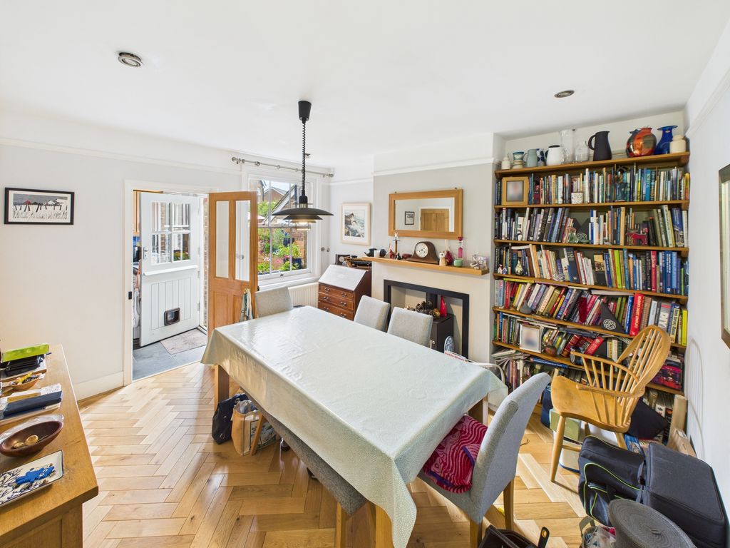 Property photo 3 of 19