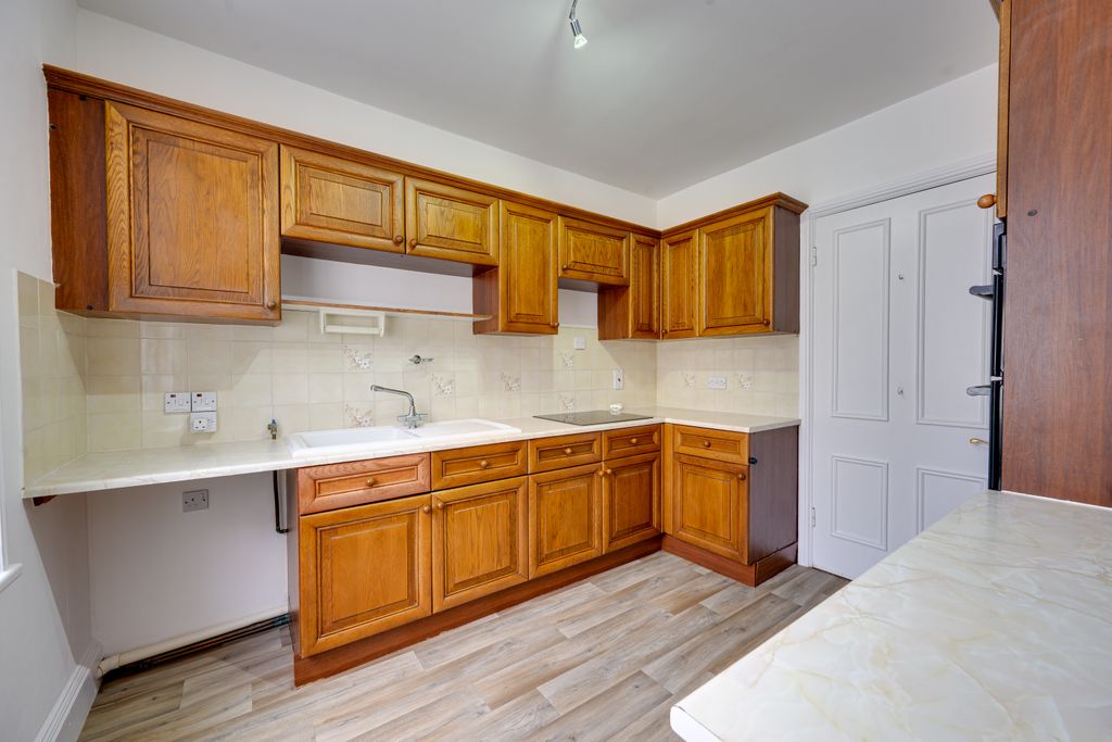 Property photo 2 of 22 Dsc_2859