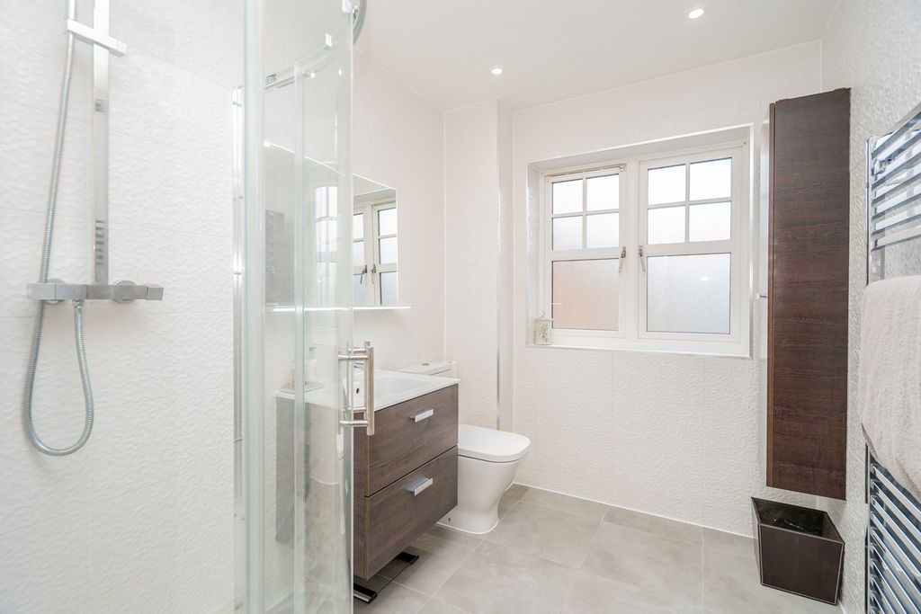 Additional image 24 of 4 bed detached house for saleCedar Court, Newport Pagnell, Milton Keynes MK14