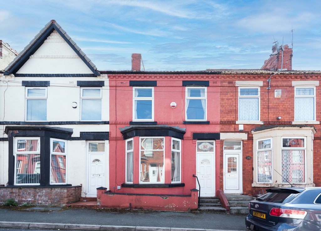 Property photo 1 of 17
