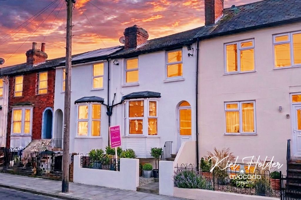 Property photo 1 of 14 4512360