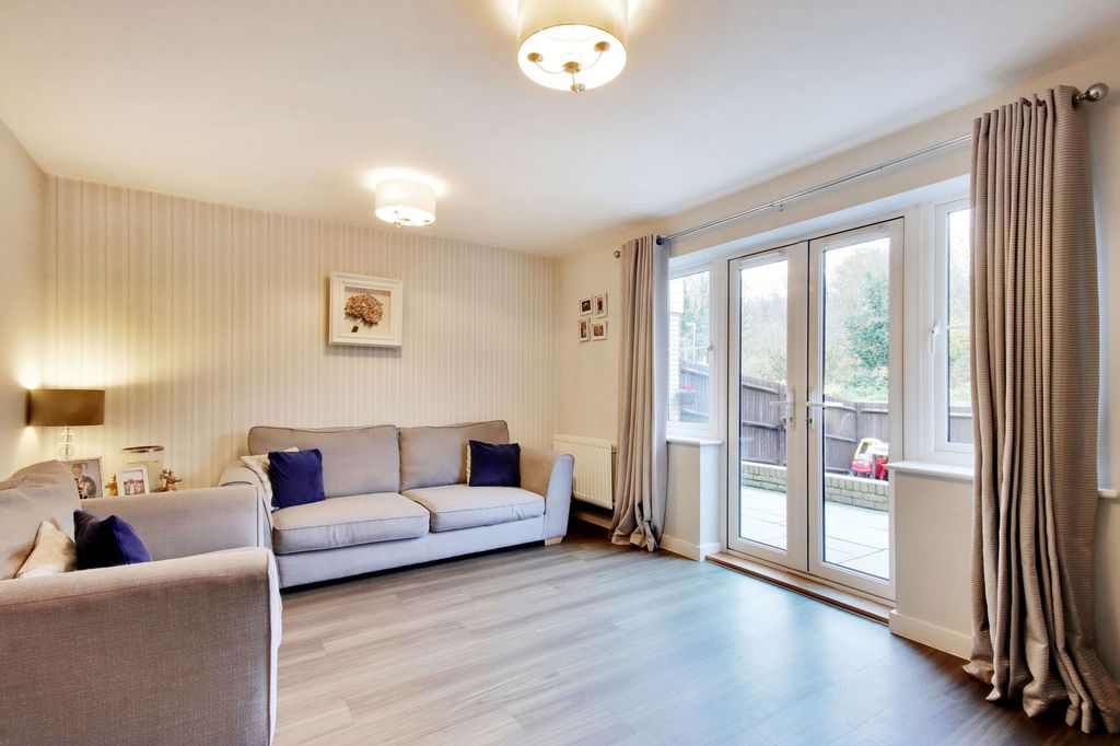 Property photo 3 of 54