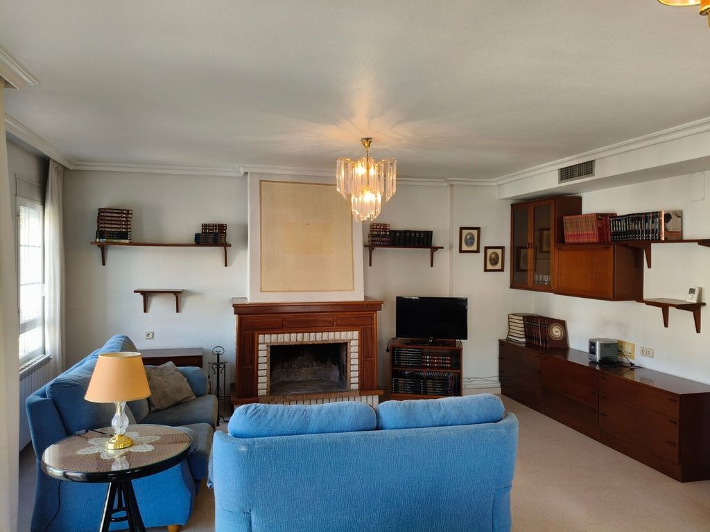 Property photo 3 of 22