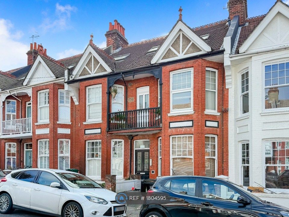 Property photo 1 of 7 Outside