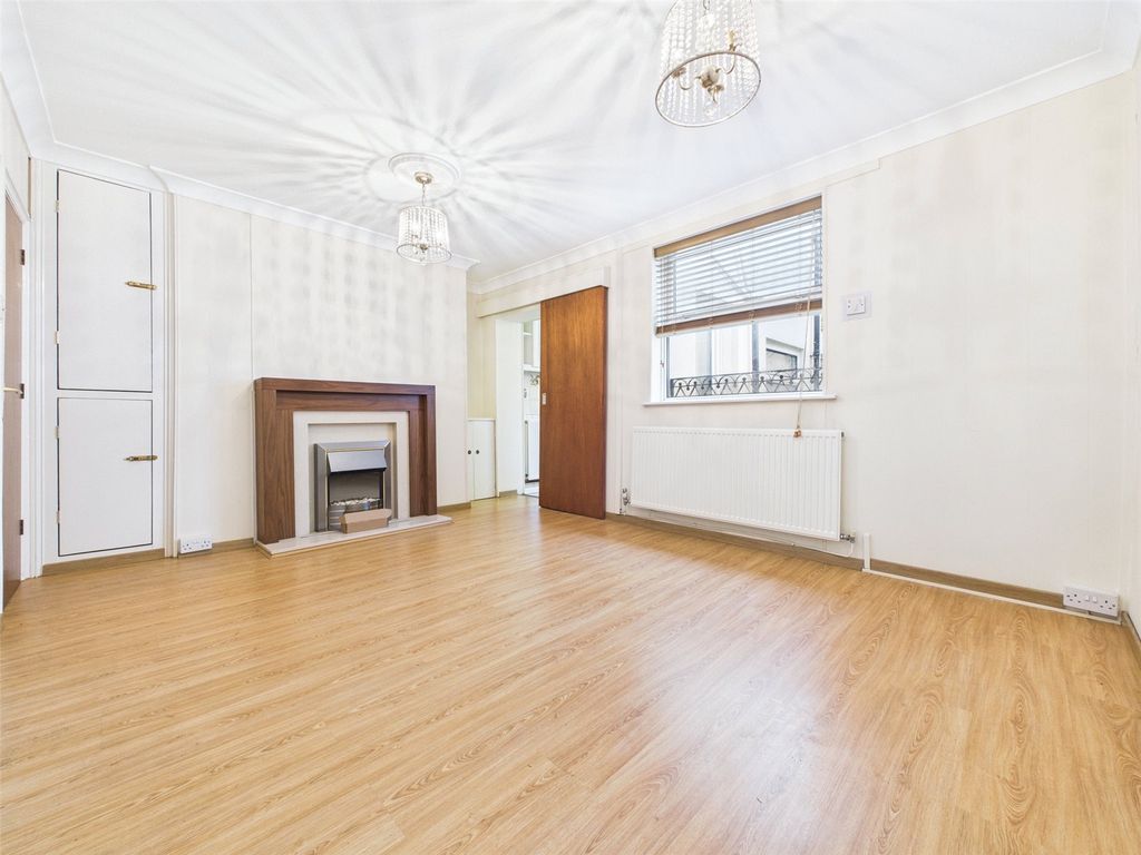 Property photo 3 of 13 Picture No. 08