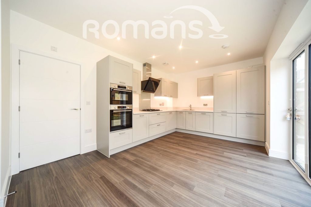 Property photo 3 of 10 2211Cf9B-5Db1-Ec11-9