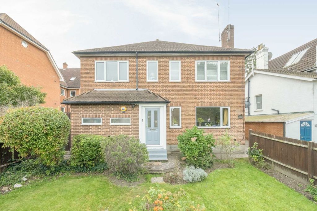 Property photo 1 of 9