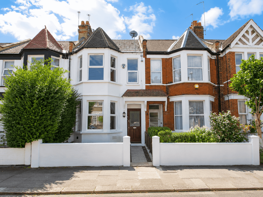 Property photo 1 of 6 Ladysmith Road, Harrow, Middlesex, Ha3