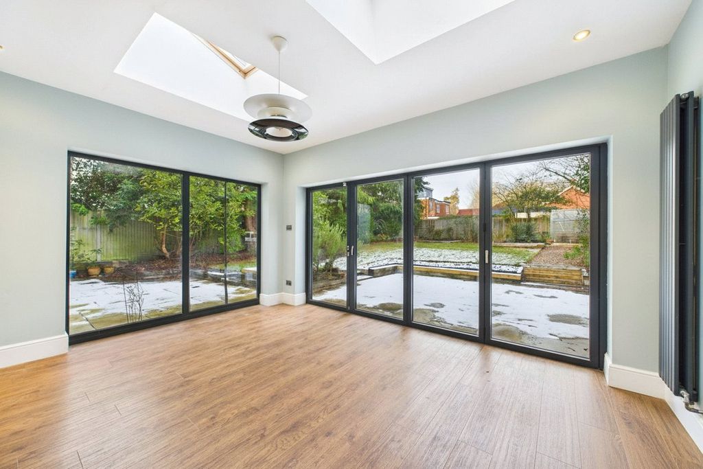 Property photo 3 of 24 Picture No. 48