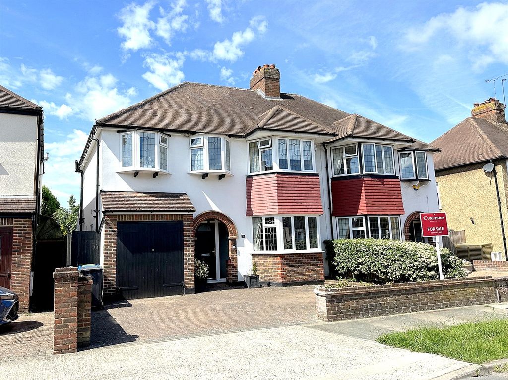 Property photo 1 of 17 Exterior